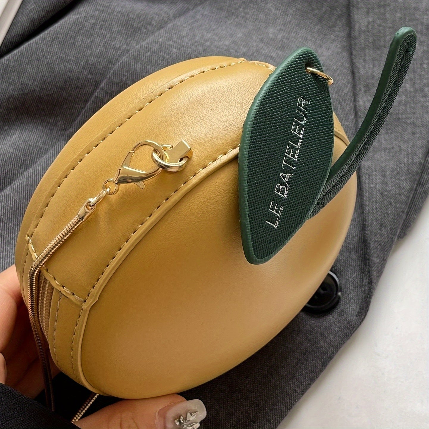 Women's Red High Quality Apple Mini Bag with Detachable Chain Strap & Green Leafy Patch - European & American Style Compact Crossbody Purse for Everyday Use, Stylish Accessory | Polyester Lining, Small Crossbody Bag