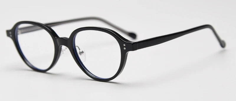 Lumo 06 – Montura ovalada minimalista en TR90 y acetato. Versatilidad sin esfuerzo. Diseño limpio y funcional, perfecta para quienes valoran lo simple y duradero. Su estructura combina ace
